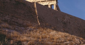 Крепостная стена Акрополя